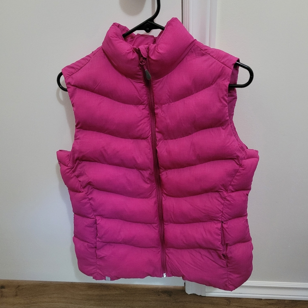 WINDRIVER PUFFY VEST WOMENS MEDIUM FUSCIA